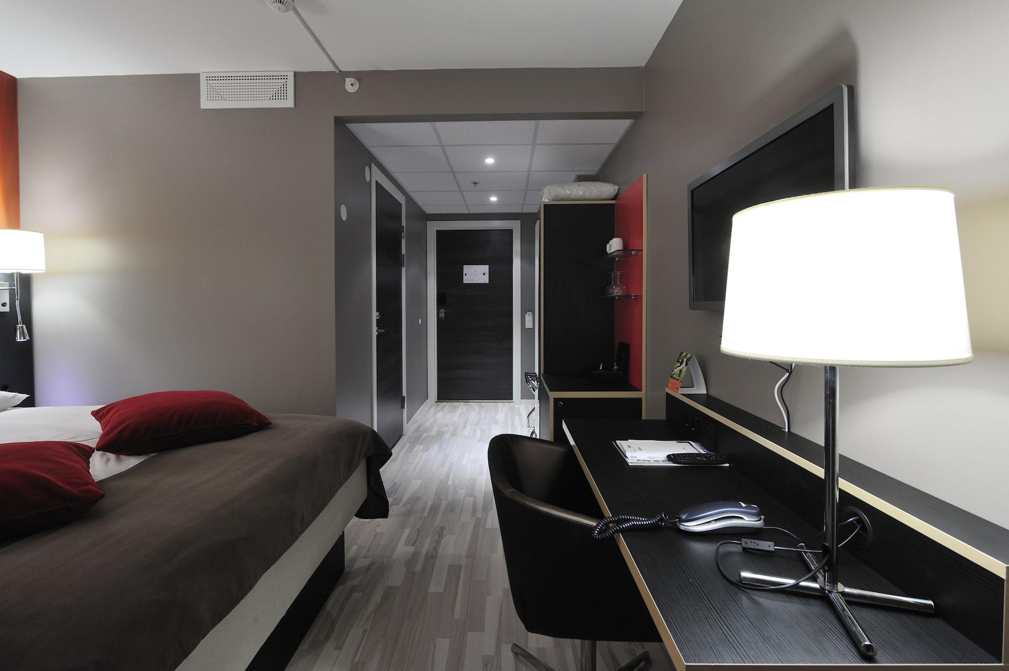 Quality Hotel Grand Royal Narvik Exterior photo