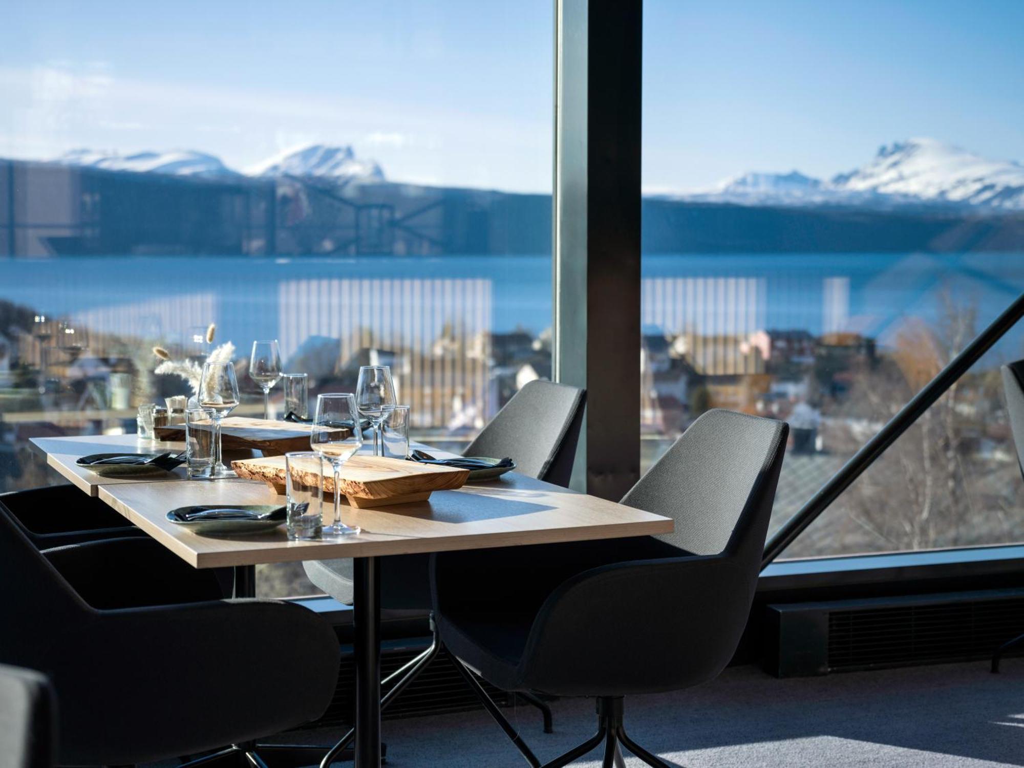 Quality Hotel Grand Royal Narvik Exterior photo